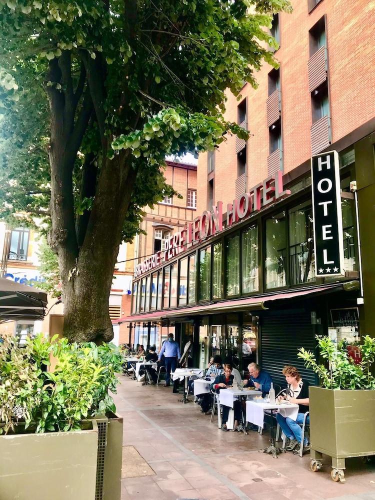 Hôtel Le Père Léon Toulouse Exterior foto